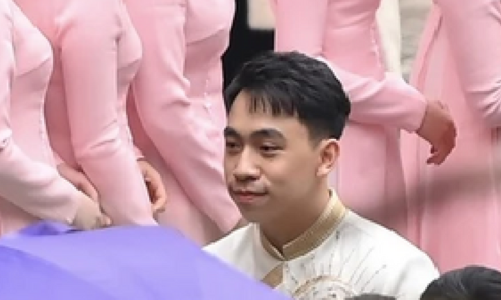 Hình ảnh đầu tiên về lễ ăn hỏi của Á hậu Phương Nhi và con trai tỷ phú