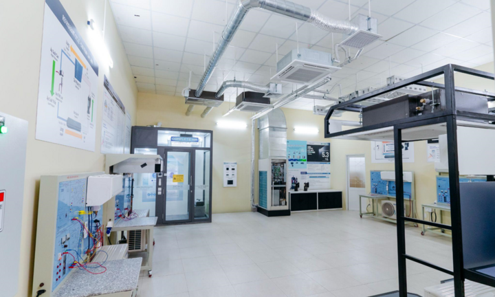 Đại học Bách khoa - ĐHQG TP.HCM nhận bàn giao phòng thí nghiệm từ Panasonic