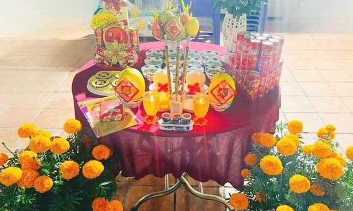 Văn khấn cúng giao thừa Tết Ất Tỵ 2025