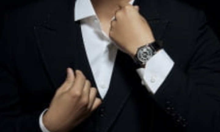 Ai là người thiết kế bộ áo dài đính hơn 200 viên đá Swarovski cho Phương Nhi?