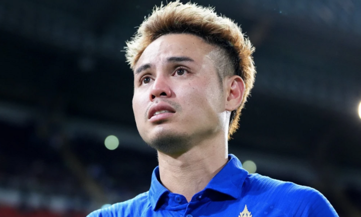 Cấu 'chỗ hiểm' của đối phương, hậu vệ Thái Lan bị tăng án phạt