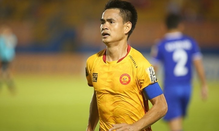 Tuyển thủ Việt Nam từng ghi 100 bàn thắng bất ngờ đá giải hạng Nhì