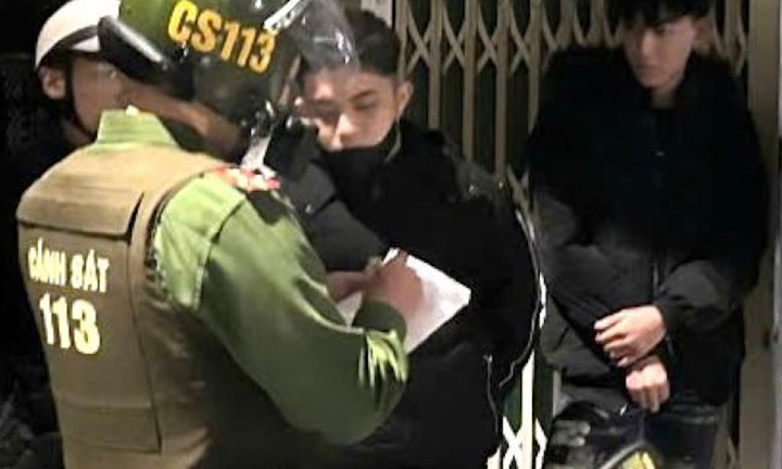 Mang hung khí đi hỗn chiến, 2 nhóm thanh thiếu niên ở Đà Nẵng bị bắt giữ