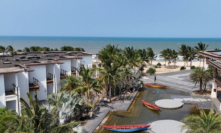 Huế xử lý thế nào với khu nghỉ dưỡng siêu sang bỏ hoang ven vịnh đẹp thế giới? 