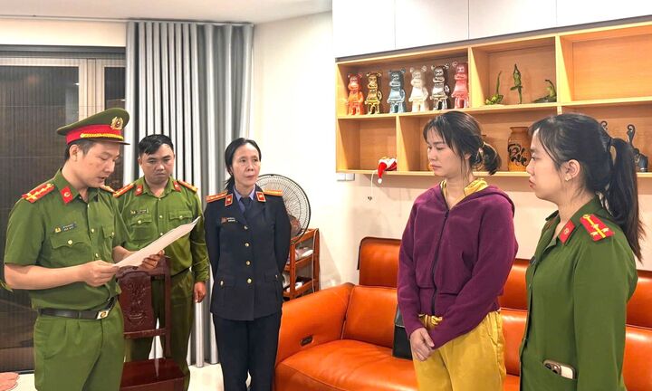 Bắt nữ giám đốc in, phát hành hóa đơn trái phép