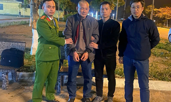 Kẻ tham ô trốn truy nã 'sa lưới' sau 11 năm lẩn trốn