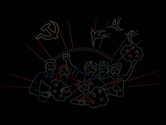 Bầu trời Hà Nội bừng sáng với màn trình diễn drone hỏa thuật kỷ lục thế giới