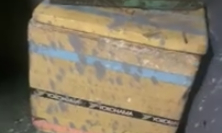 Cửa hàng kinh doanh nước ngọt ở Long An bị tạt mắm tôm sáng mùng 1 Tết