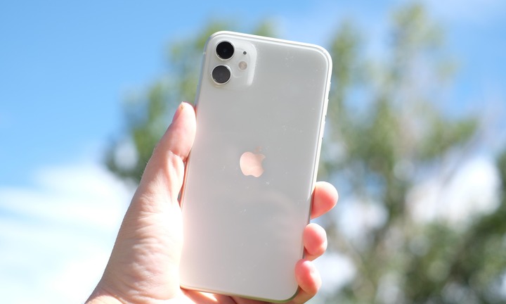 Apple bất ngờ phát hành phiên bản iOS 18.3 mới cho chiếc iPhone 6 năm tuổi