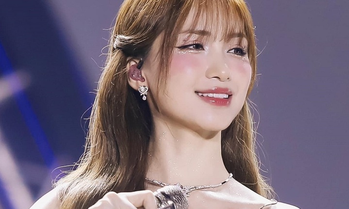 Hoà Minzy từ chối tham gia 'Chị đẹp đạp gió' của Trung Quốc