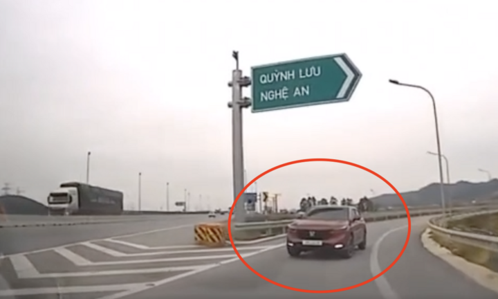 Lái ô tô ngược chiều đường dẫn vào cao tốc, nữ tài xế bị phạt 19 triệu đồng