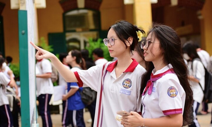 Bật mí 3 ngành học lương cao phù hợp nữ giới học giỏi Toán