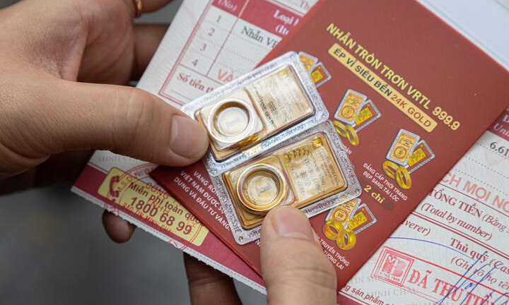 Tôi 'trúng đậm' nhờ chăm chỉ mua vàng vào ngày vía thần Tài