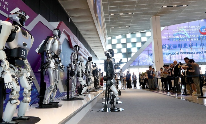 Trung Quốc phát triển robot hình người thế nào?