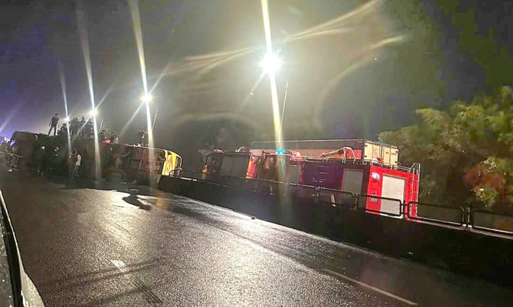 Lật xe khách khiến 30 người thương vong: Thủ tướng yêu cầu kiểm tra nhà xe