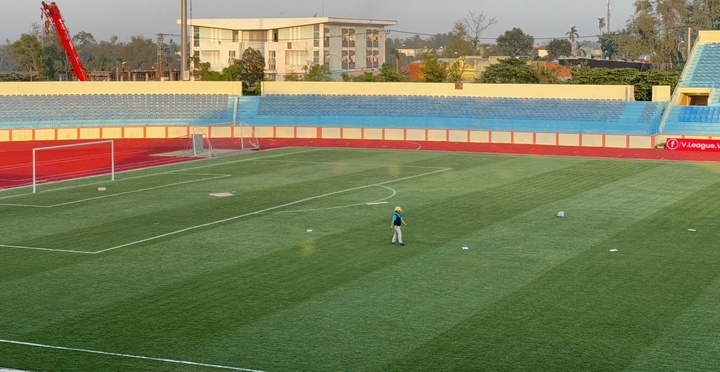 Đội bóng thứ 2 tại V.League đổi sân nhà ngay giữa mùa giải