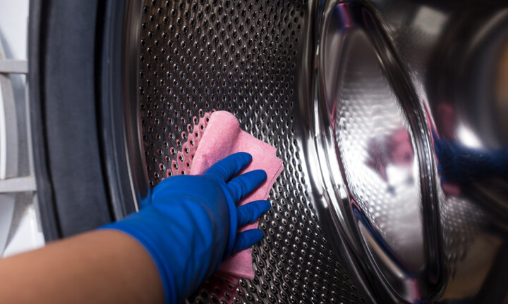 Vì sao nên hạn chế dùng baking soda để vệ sinh lồng giặt?