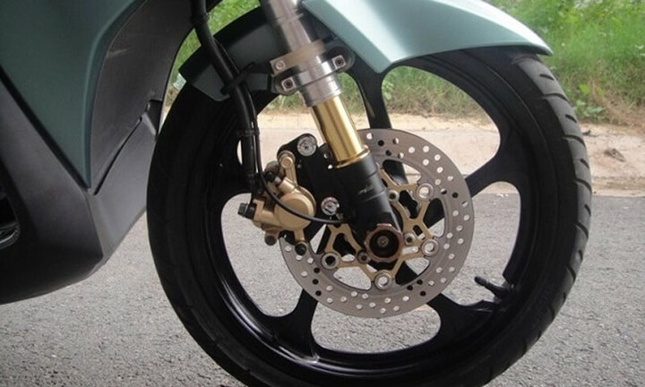 Những lưu ý khi dùng lốp xe máy không săm