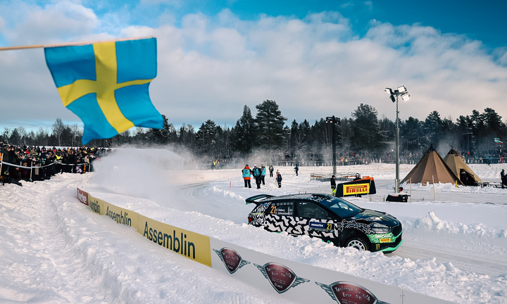 Cuộc đua xe trên tuyết độc đáo nhất thế giới