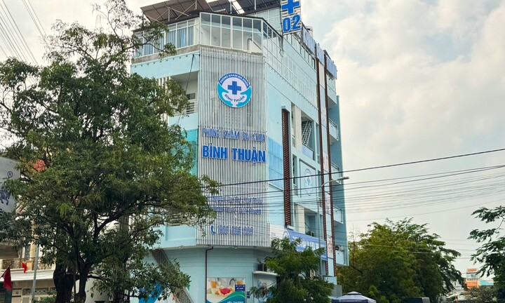Loạt sai phạm tại phòng khám bị tố chữa bệnh giá 'cắt cổ' ở Bình Thuận
