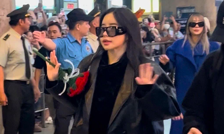 Sao Hàn 15/2: Nhóm 2NE1 tới TP.HCM, PSY xin lỗi fan vì giảm cân quá nhiều