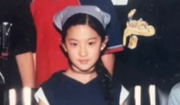 Sao Hoa ngữ 17/2: Ảnh thời đi học của Lưu Diệc Phi gây sốt