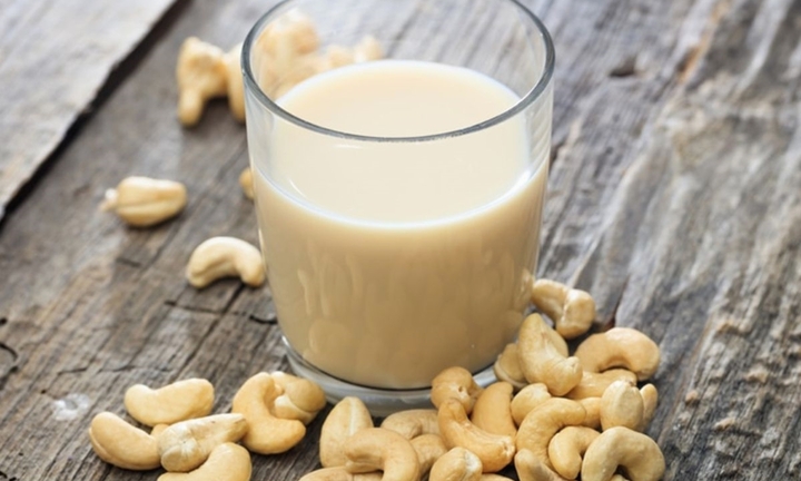 Cách làm sữa hạt thơm ngon, cực dễ tại nhà