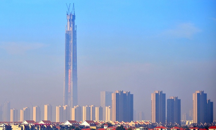 Những tòa nhà chọc trời bị bỏ hoang ở châu Á