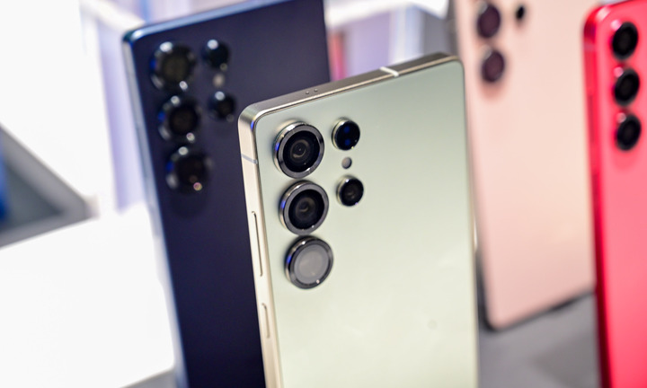Người dùng Galaxy S25 đau đầu với lỗi không thể sạc nhanh