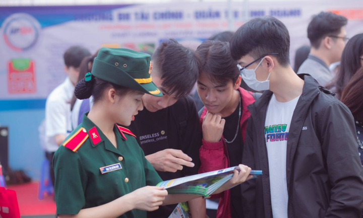 Chi tiết chỉ tiêu tuyển sinh hệ dân sự vào 13 trường quân đội