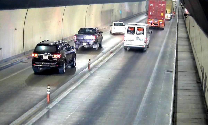 Ô tô quay đầu trong hầm đường bộ bị phạt bao nhiêu tiền?