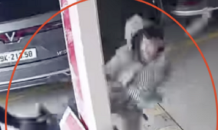 Hà Nội: Triệu tập người đàn ông 'tung cước' vào đầu tài xế