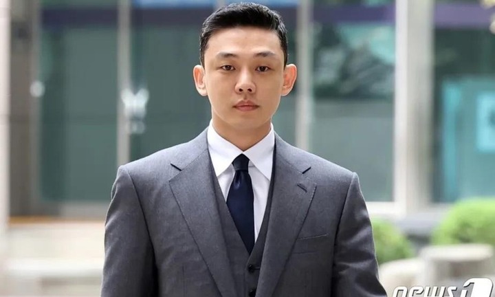 Sao Hàn 19/2: Yoo Ah In được trả tự do, con gái Lee Dong Gun xinh như búp bê