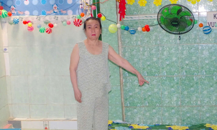 Khởi tố người phụ nữ bạo hành 2 bé tại điểm giữ trẻ tự phát ở Long An