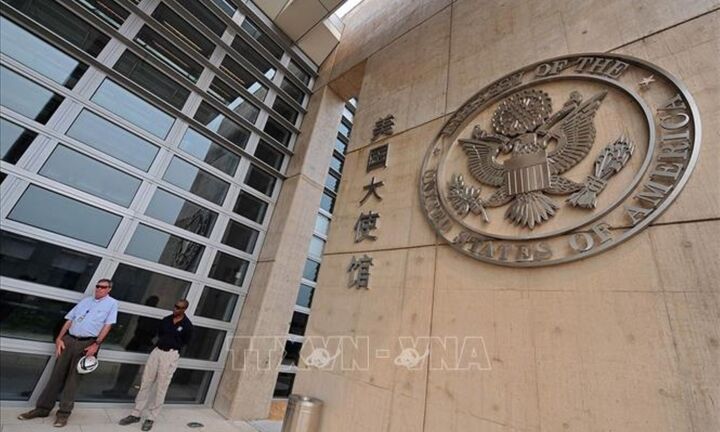 Mỹ 'tinh gọn' 10% nhân sự ngoại giao tại Trung Quốc