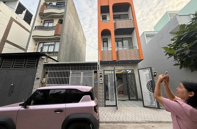 Giá chung cư cao, nhà trong hẻm ở TP.HCM được săn lùng