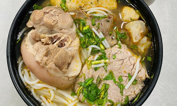 Cách nấu bún bò ngon chuẩn vị tại nhà 