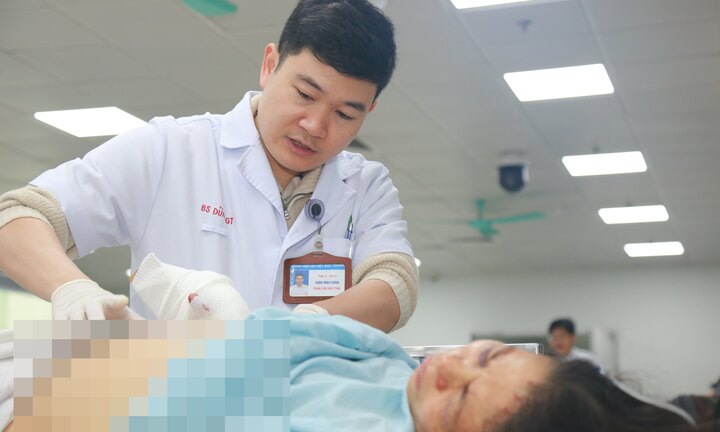 Thông tin mới nhất sức khỏe nạn nhân vụ xe khách tông xe đầu kéo ở Sơn La