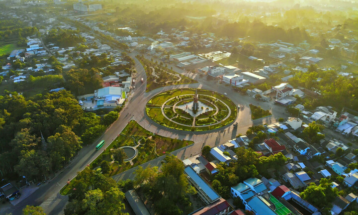 Tỉnh Vĩnh Trà được hợp nhất từ những địa phương nào?