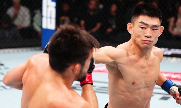 Tỷ thí với cao thủ kungfu Trung Quốc, cựu vô địch Olympic suýt mù mắt