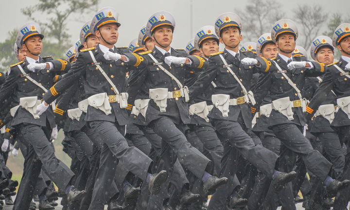 1.000 chiến sĩ lần đầu hợp luyện diễu binh kỷ niệm 50 năm Giải phóng miền Nam