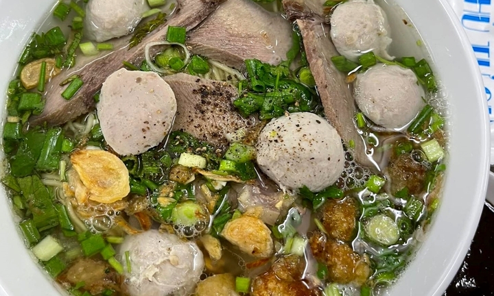 Cách nấu hủ tiếu bò viên cực ngon