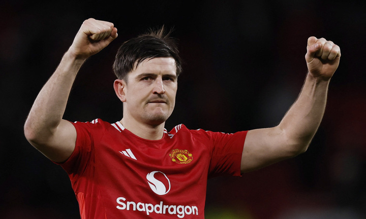 Tân binh báo hại, Man Utd chật vật thắng đội sắp xuống hạng