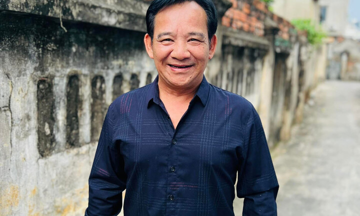Quang Tèo: 'Không có show nhưng để vợ vui, tôi ra ghế đá ngồi cho hết giờ'