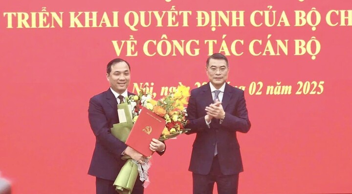 Bí thư Hà Tĩnh Hoàng Trung Dũng làm Tổng Biên tập Tạp chí Cộng Sản