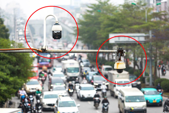 Cận cảnh các camera giám sát giao thông 24/24 giờ ở Hà Nội