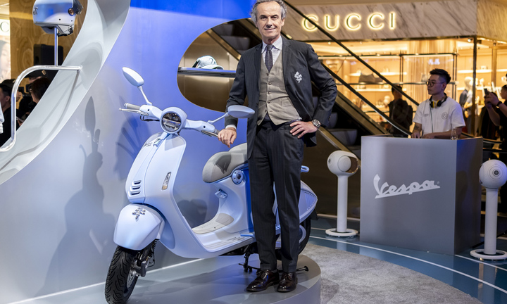 Vespa 946 phiên bản rắn có mặt tại Việt Nam, số lượng giới hạn chỉ 30 xe