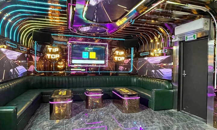 Chi tiền tỷ sửa chữa cả năm trời, karaoke ở Hà Nội chật vật ‘hồi sinh’