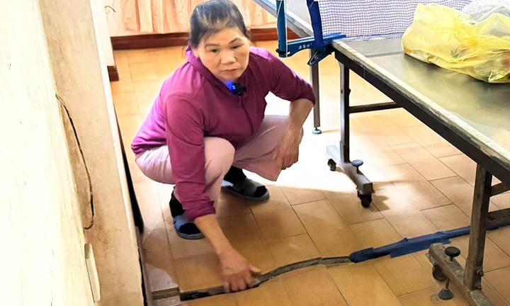 Xuất hiện nhiều vết nứt sau sự cố đào ngầm metro, 11 hộ dân sơ tán trong đêm