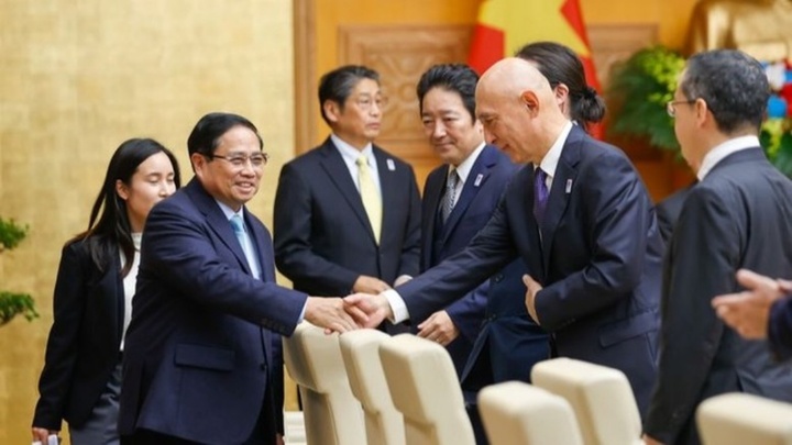 Thủ tướng đề nghị Nhật thúc đẩy hợp tác dự án phóng vệ tinh vào quỹ đạo năm 2025